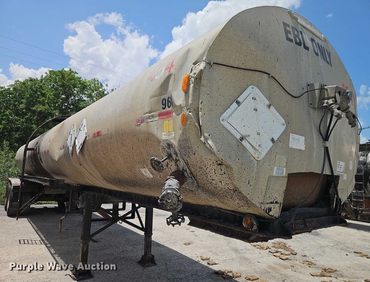 image for item EB8137 1974 TrailMobile asphalt distributor trailer