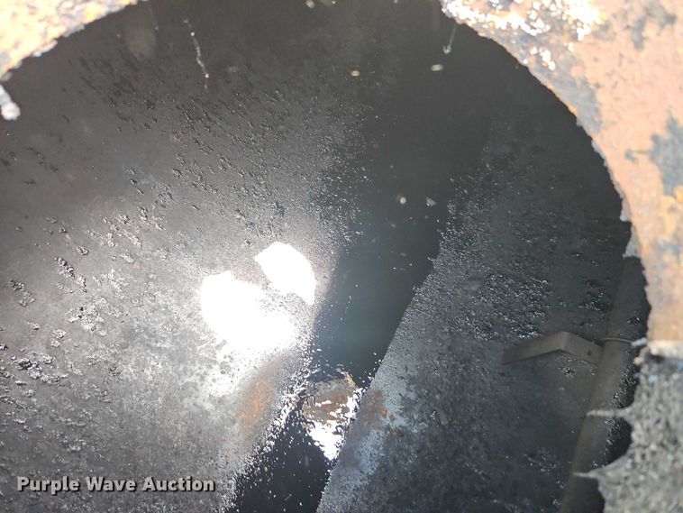 image for item EB8137 1974 TrailMobile asphalt distributor trailer