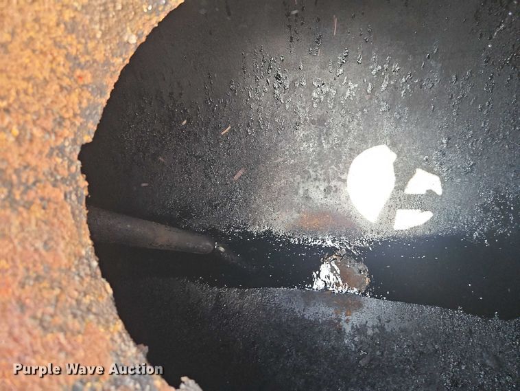 image for item EB8137 1974 TrailMobile asphalt distributor trailer