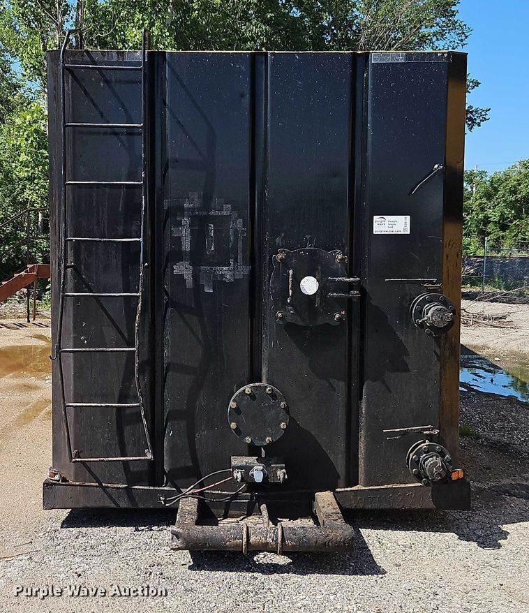 image for item EB8148 1998 Wich frac tank trailer