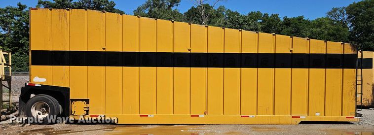 image for item EB8148 1998 Wich frac tank trailer