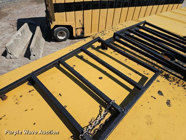 image for item EB8148 1998 Wich frac tank trailer