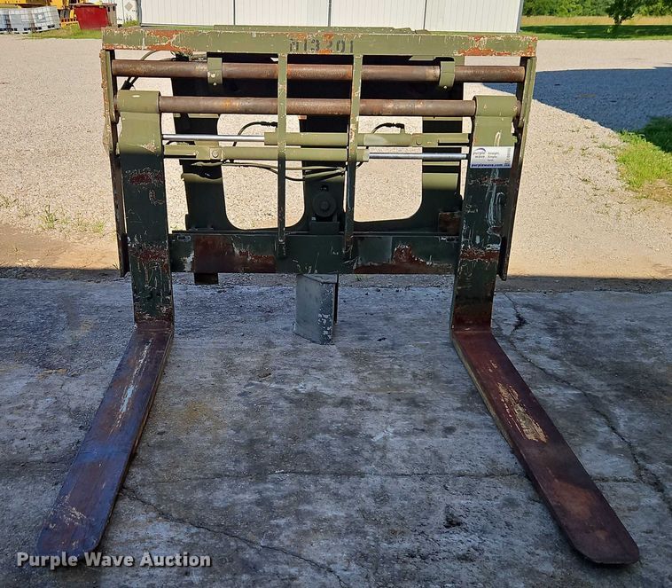 image for item EB8150 Wheel loader forks