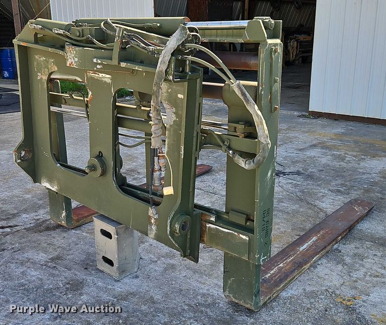 image for item EB8150 Wheel loader forks