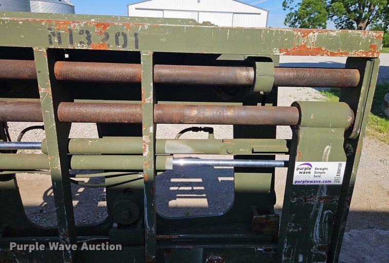 image for item EB8150 Wheel loader forks