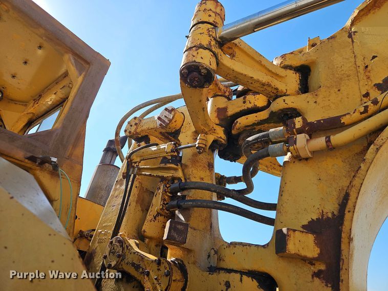 image for item EB8151 1973 Caterpillar 631C scraper