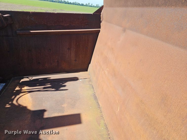 image for item EB8151 1973 Caterpillar 631C scraper