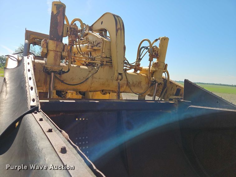 image for item EB8151 1973 Caterpillar 631C scraper