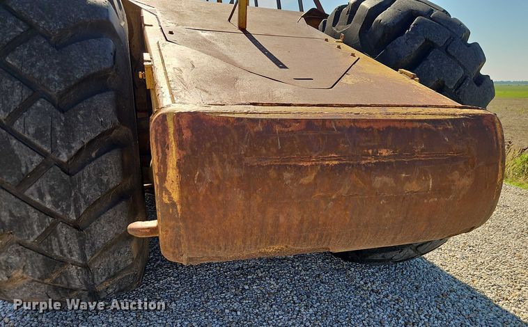 image for item EB8151 1973 Caterpillar 631C scraper