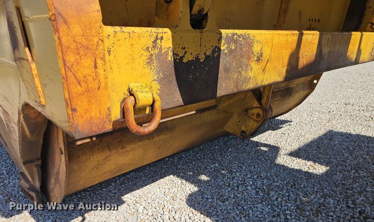 image for item EB8151 1973 Caterpillar 631C scraper