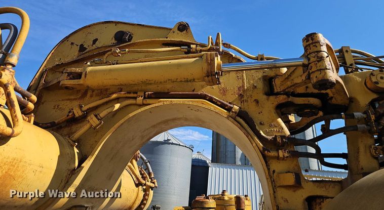 image for item EB8151 1973 Caterpillar 631C scraper