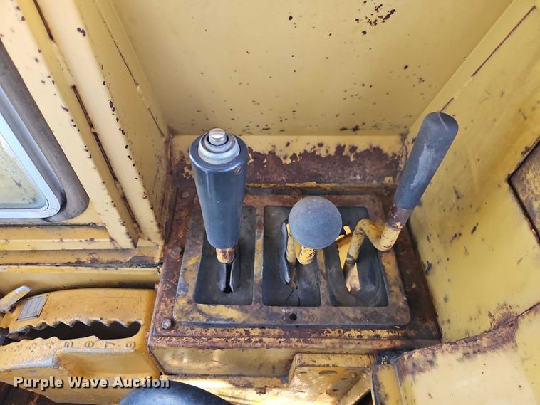 image for item EB8151 1973 Caterpillar 631C scraper