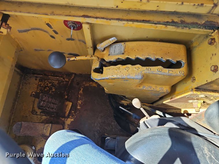 image for item EB8151 1973 Caterpillar 631C scraper