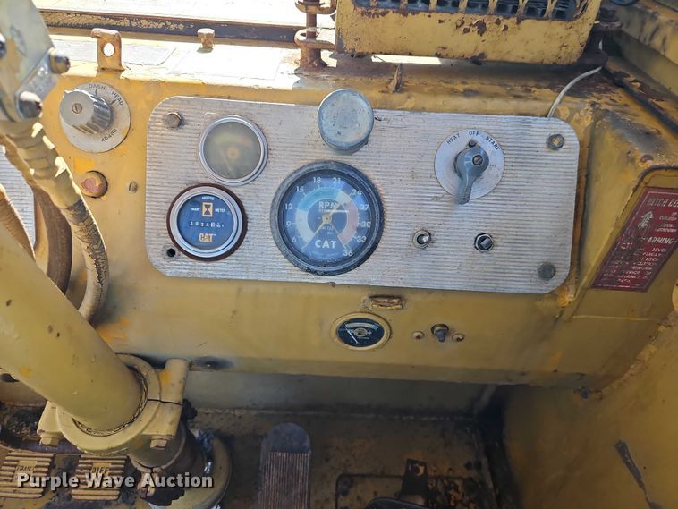 image for item EB8151 1973 Caterpillar 631C scraper
