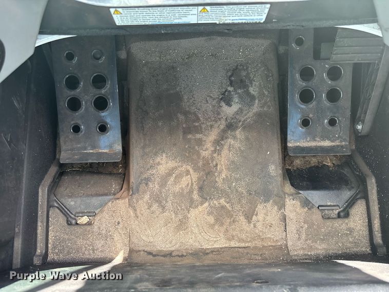 image for item EC3701 2024 Bobcat T770 tracked skid steer loader