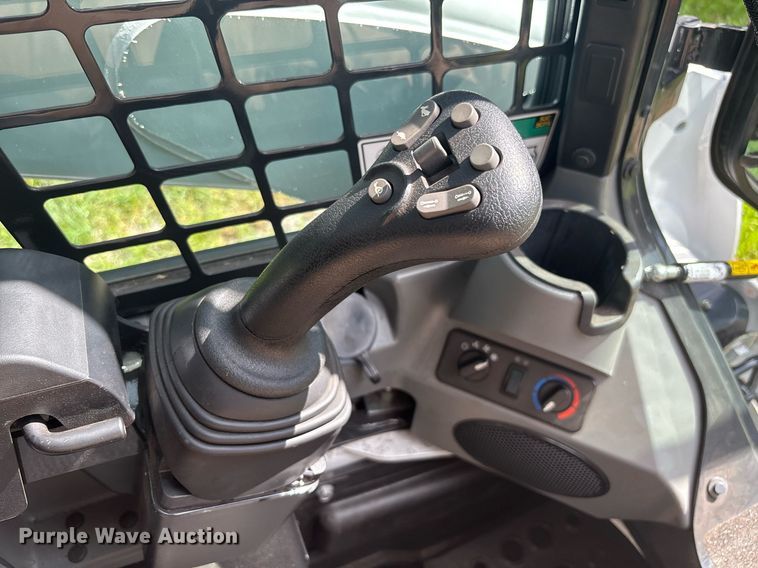 image for item EC3701 2024 Bobcat T770 tracked skid steer loader