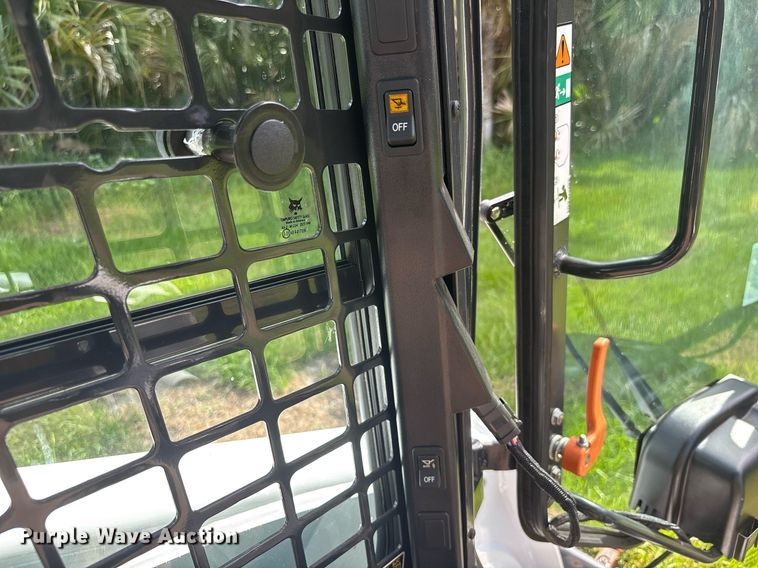 image for item EC3701 2024 Bobcat T770 tracked skid steer loader