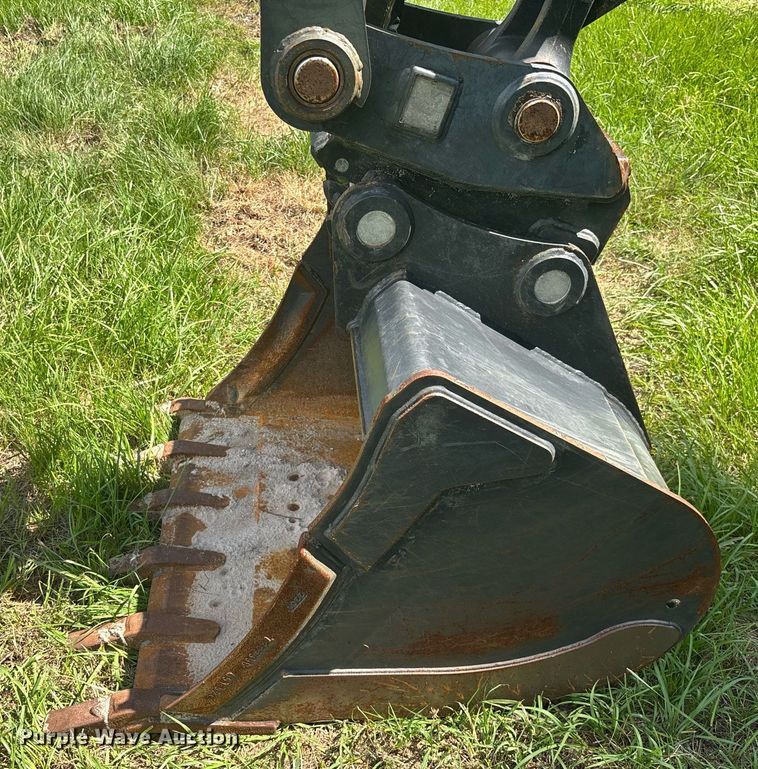 image for item EC3702 2023 Bobcat E88 R2-Series mini excavator