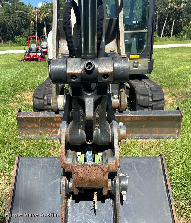 image for item EC3702 2023 Bobcat E88 R2-Series mini excavator