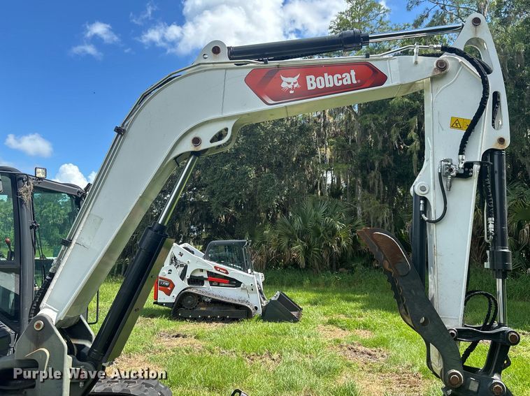image for item EC3702 2023 Bobcat E88 R2-Series mini excavator
