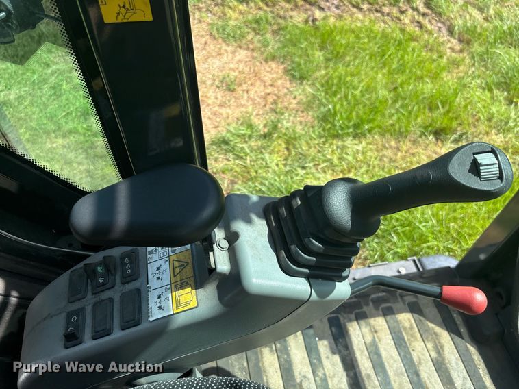 image for item EC3702 2023 Bobcat E88 R2-Series mini excavator