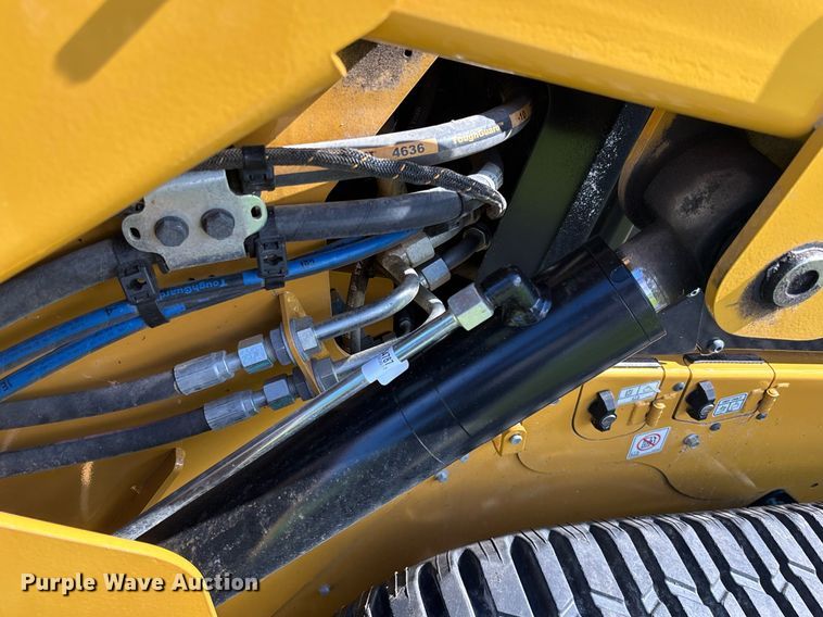 image for item EC3706 2024 Caterpillar 299D3 tracked skid steer loader
