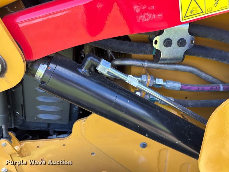 image for item EC3706 2024 Caterpillar 299D3 tracked skid steer loader