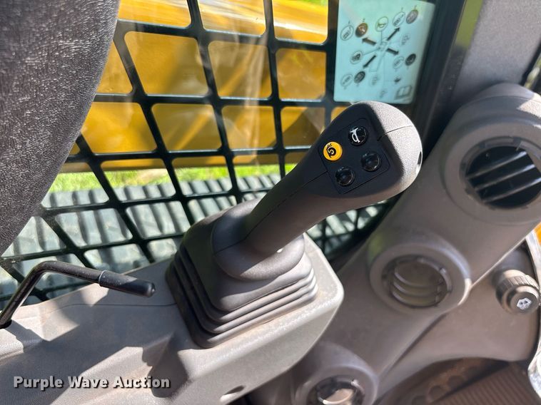 image for item EC3706 2024 Caterpillar 299D3 tracked skid steer loader