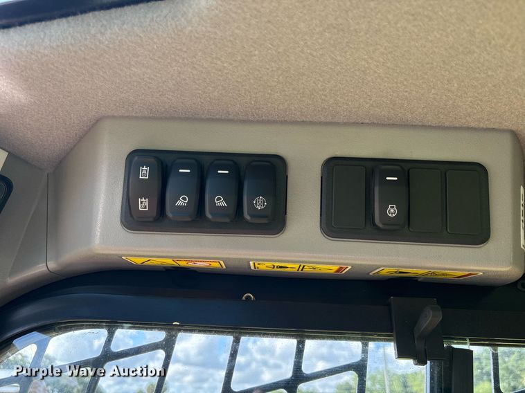 image for item EC3706 2024 Caterpillar 299D3 tracked skid steer loader