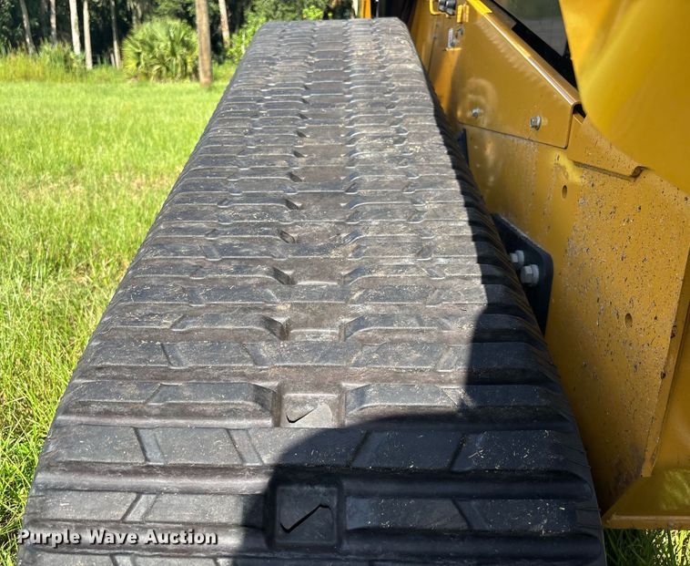 image for item EC3706 2024 Caterpillar 299D3 tracked skid steer loader