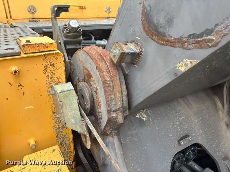 image for item EC3720 2008 Volvo EC360CL excavator