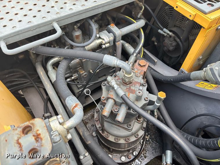 image for item EC3720 2008 Volvo EC360CL excavator