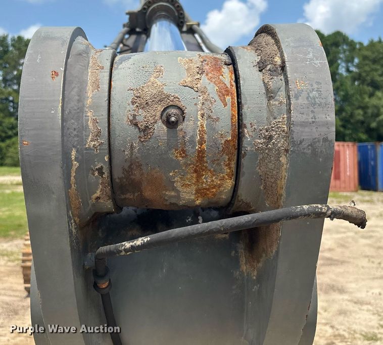 image for item EC3720 2008 Volvo EC360CL excavator