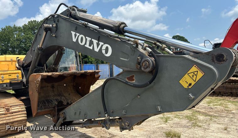 image for item EC3720 2008 Volvo EC360CL excavator