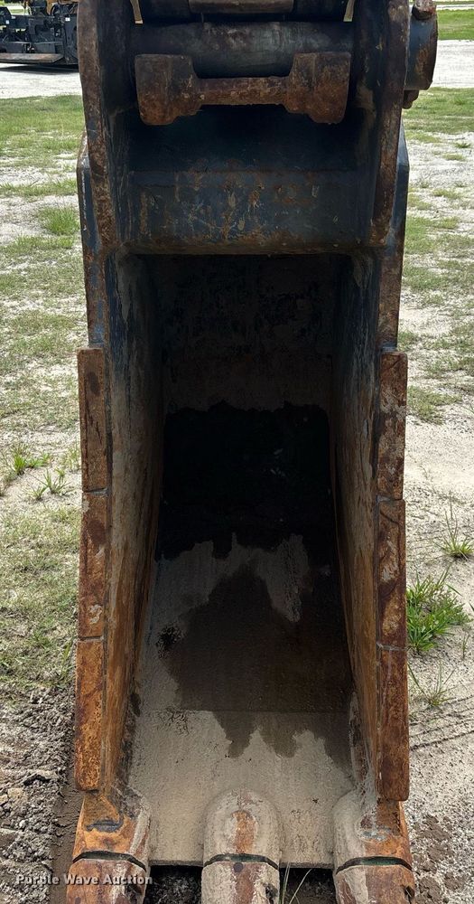 image for item EC3721 2011 Link-Belt 350X excavator