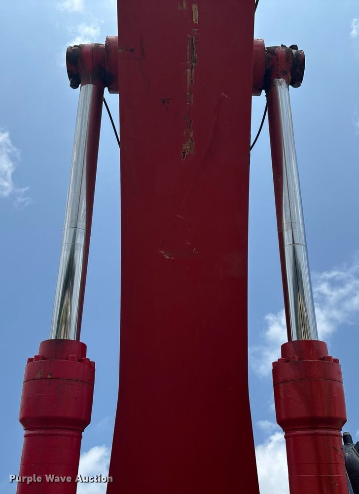 image for item EC3721 2011 Link-Belt 350X excavator