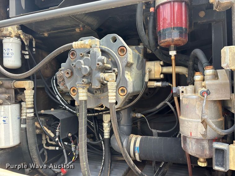 image for item EC3721 2011 Link-Belt 350X excavator