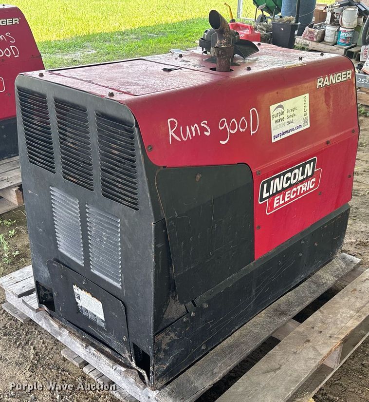 image for item EC3723 Lincoln Electric Ranger 250 GXT welder/generator