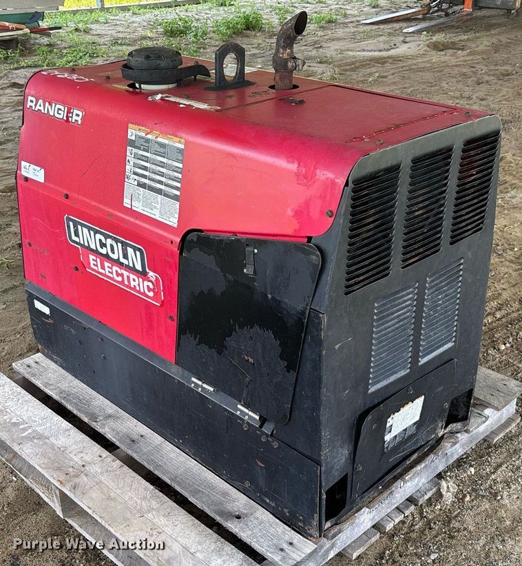 image for item EC3723 Lincoln Electric Ranger 250 GXT welder/generator