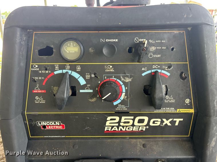 image for item EC3723 Lincoln Electric Ranger 250 GXT welder/generator