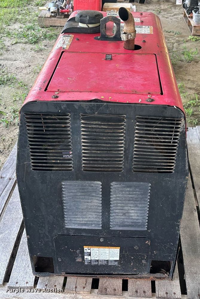 image for item EC3724 Lincoln Electric  Ranger 250 GXT welder/generator