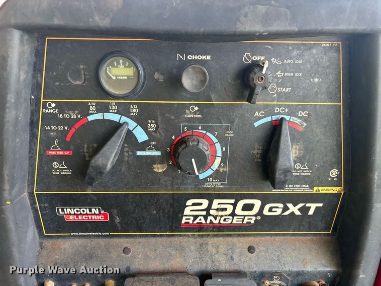 image for item EC3724 Lincoln Electric  Ranger 250 GXT welder/generator