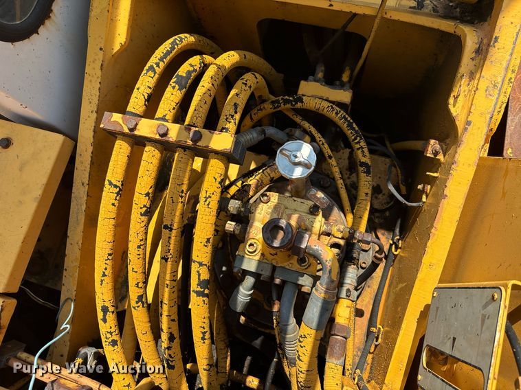 image for item EC3727 Liebherr R912 LC Litronic excavator