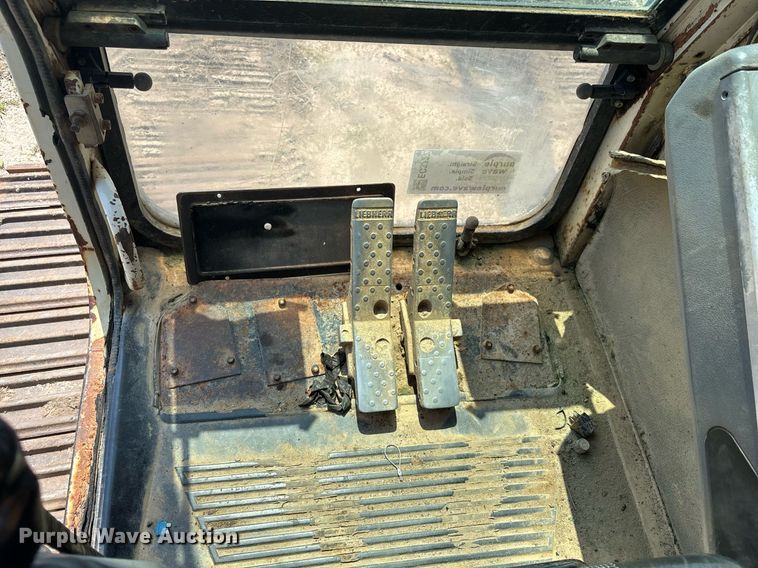 image for item EC3727 Liebherr R912 LC Litronic excavator