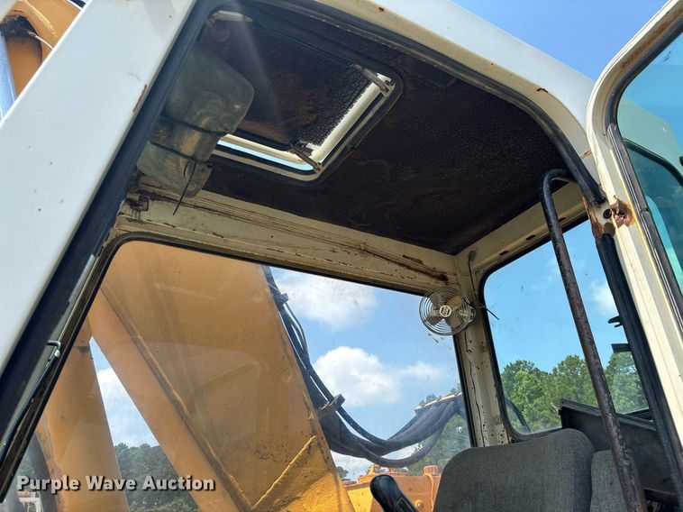 image for item EC3727 Liebherr R912 LC Litronic excavator