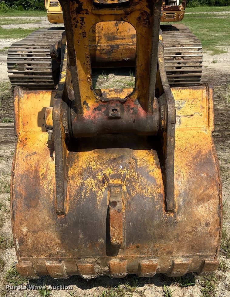 image for item EC3728 1992 Hyundai R290LC excavator