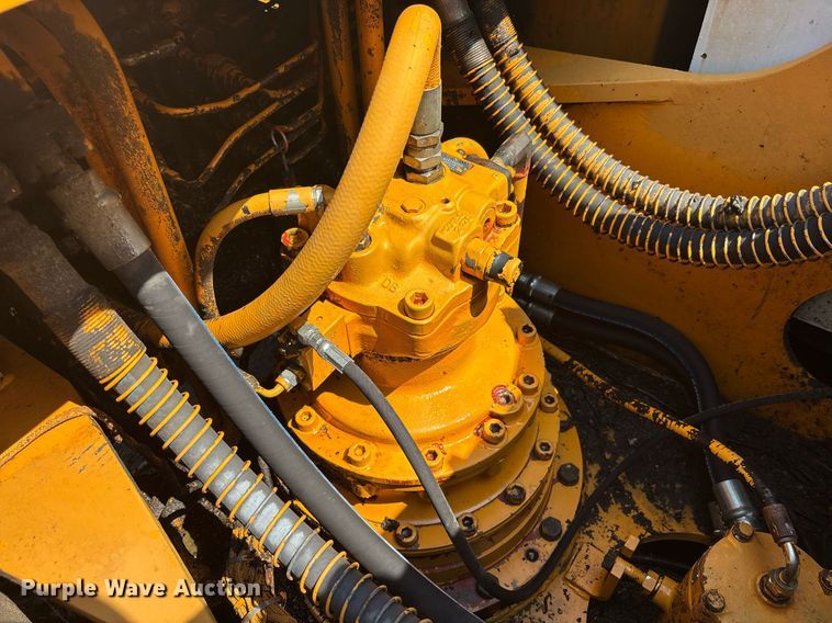 image for item EC3728 1992 Hyundai R290LC excavator