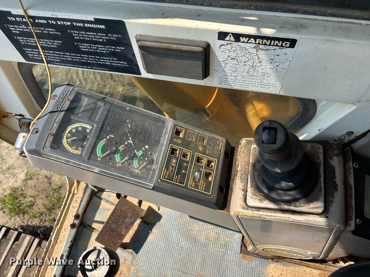 image for item EC3728 1992 Hyundai R290LC excavator