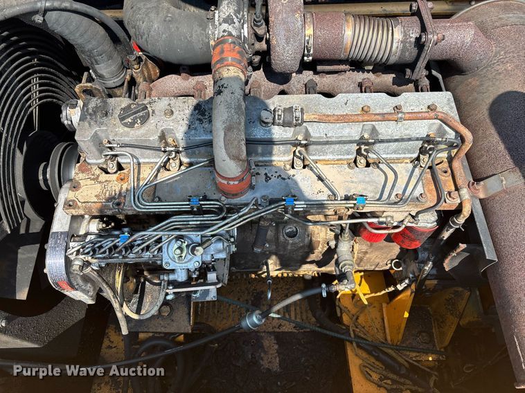 image for item EC3728 1992 Hyundai R290LC excavator