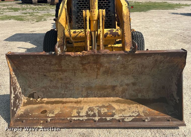 image for item EC3732 2000 John Deere 310E backhoe